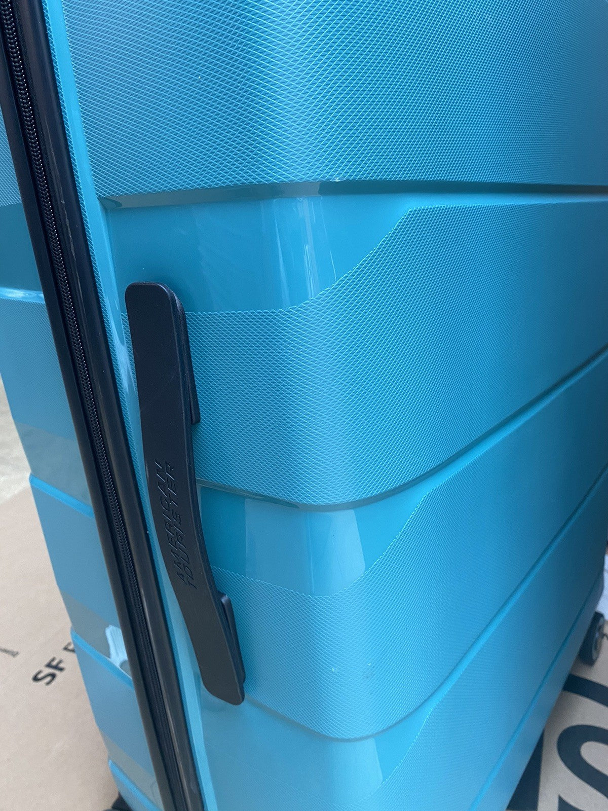 American Tourister Air Move 3 Piece Luggage Set in Teal, Used