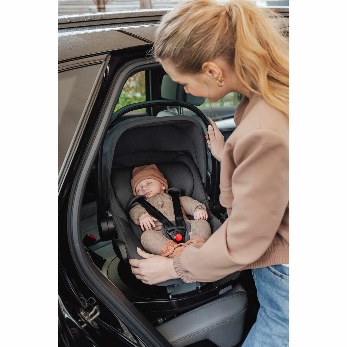 Britax Romer Baby Safe Core i-Size R129 Infant Car Seat Black Newborn 15M