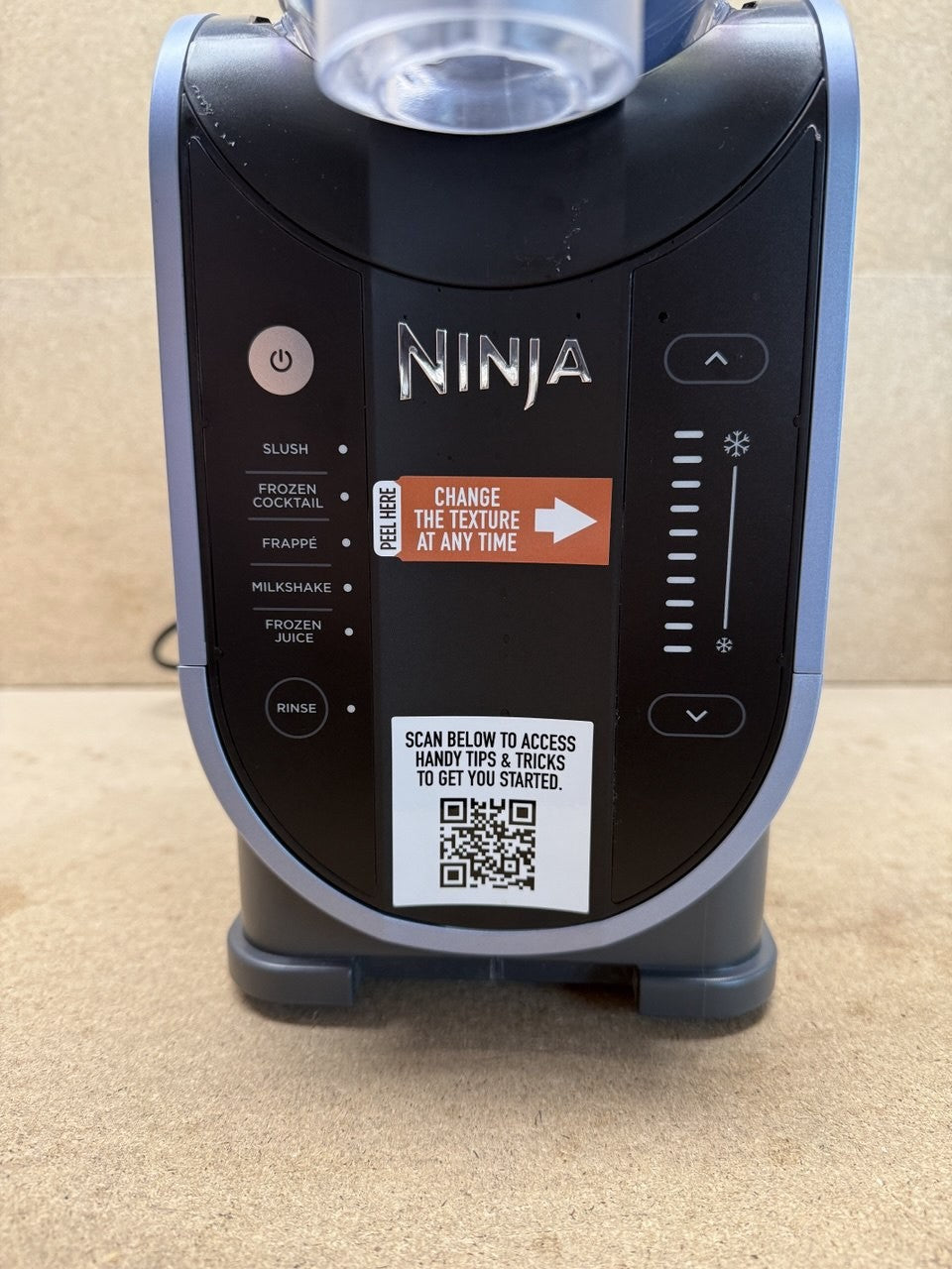 Ninja SLUSHi Frozen Drink Maker FS301UK Ice Slush Machine - Ex-Display