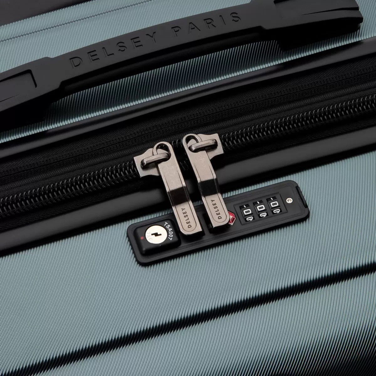 Delsey Helium Edge 2.0 3-piece Hardside Set in Green