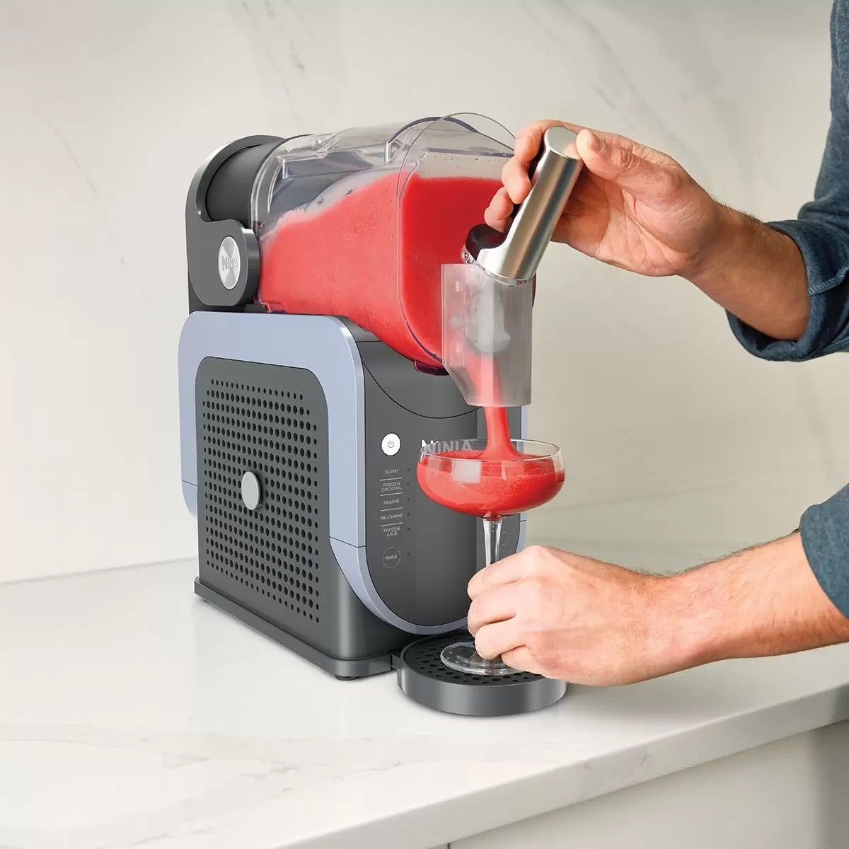 Ninja SLUSHi Frozen Drink Maker FS301UK Ice Slush Machine - Ex-Display