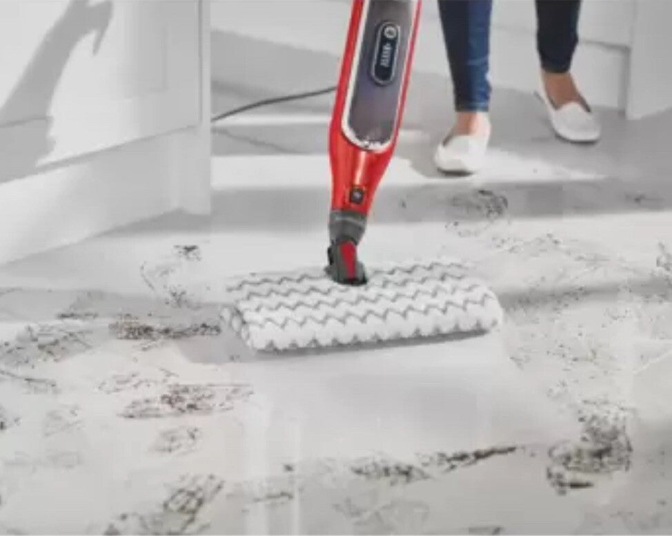 Shark Steam Mop Klik N’ Flip Smartonic Deluxe with 6 Dirt Grip Pads  * Used