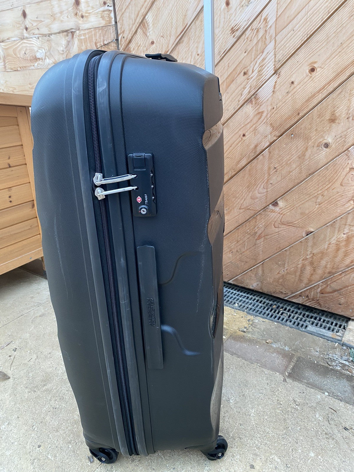 American Tourister Bon Air Spinner 4 Wheels 75cm Suitcase - Black