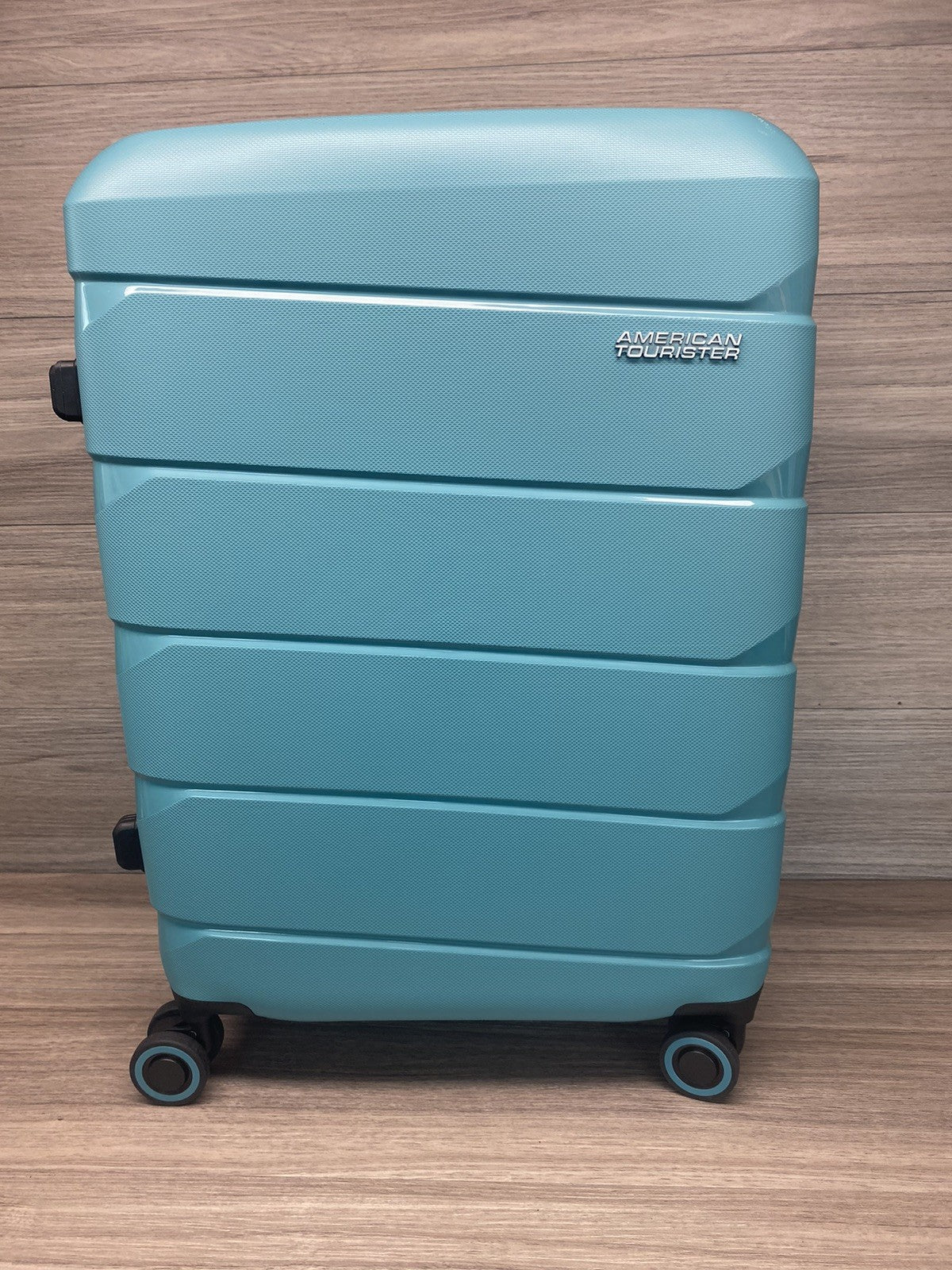 American Tourister Air Move 3 Piece Luggage Set in Teal, Ex-Display