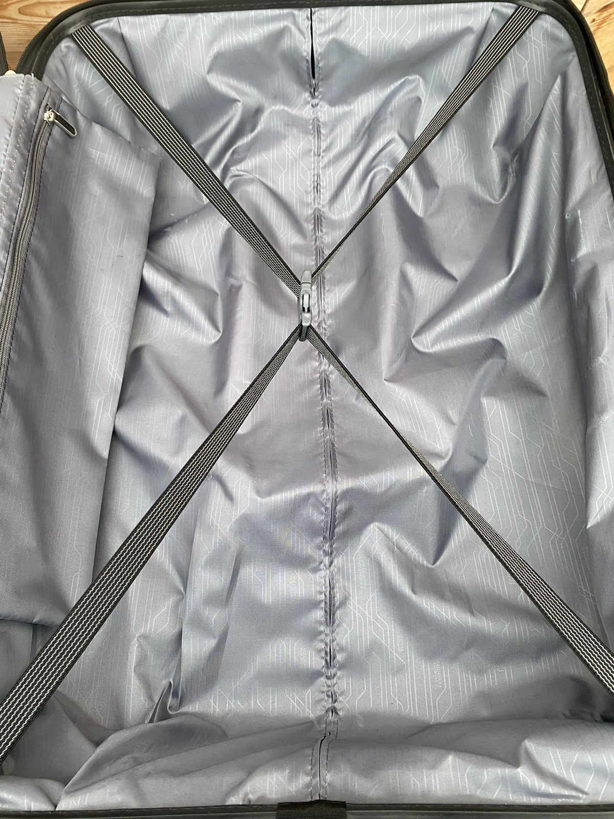 American Tourister Bon Air Spinner 4 Wheels 75cm Suitcase - Black