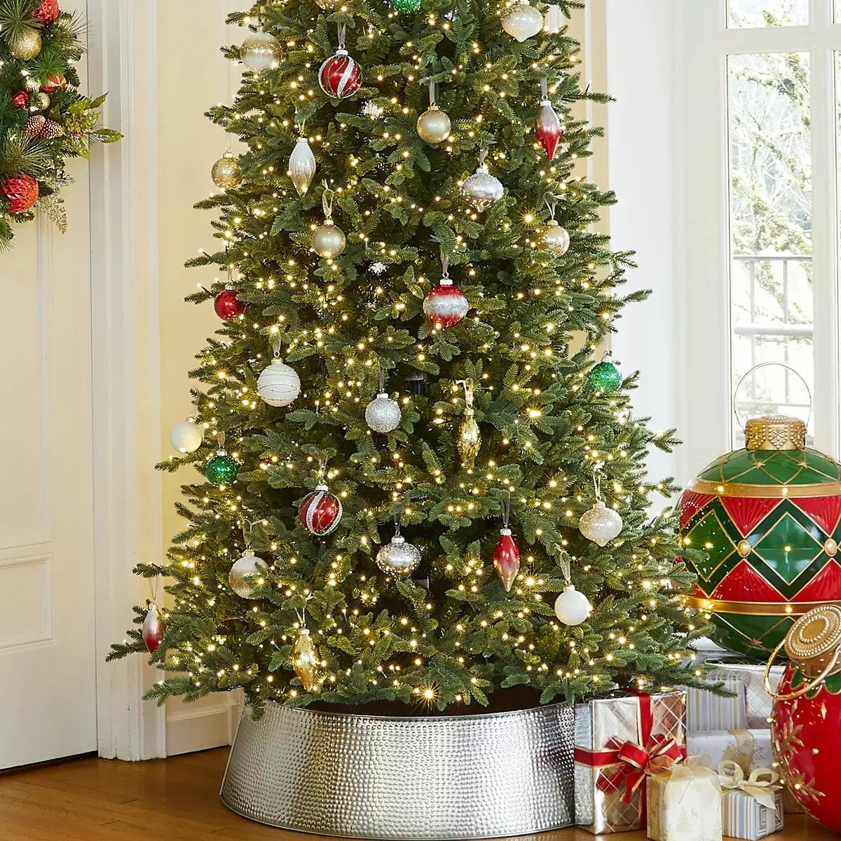 Christmas Glass Ornaments Set Green 18 x 3.5 Inches (9cm) Assorted