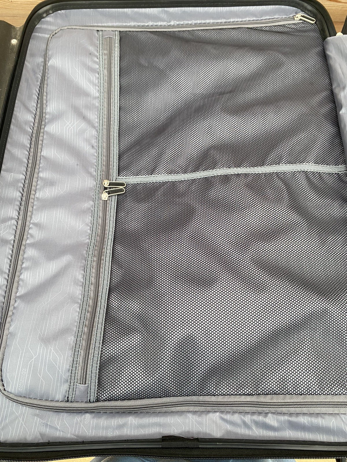 American Tourister Bon Air Spinner 4 Wheels 75cm Suitcase - Black