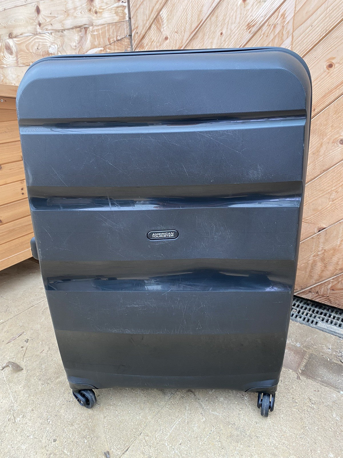 American Tourister Bon Air Spinner 4 Wheels 75cm Suitcase - Black