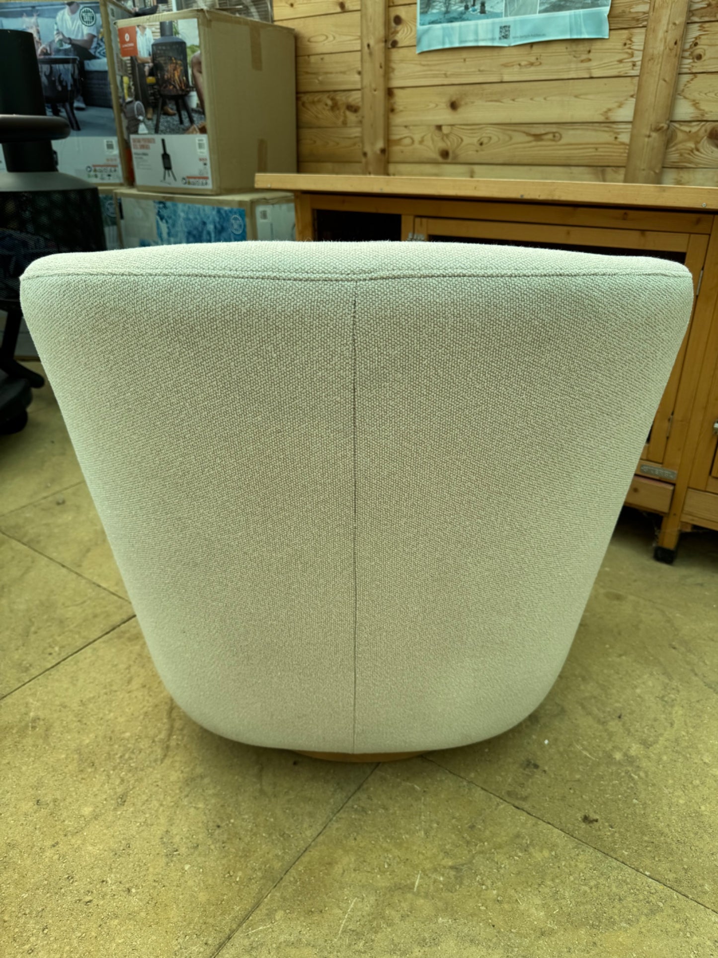 Henredon Murphy Cream Fabric Swivel Barrel Back Accent Chair Pedestal Base
