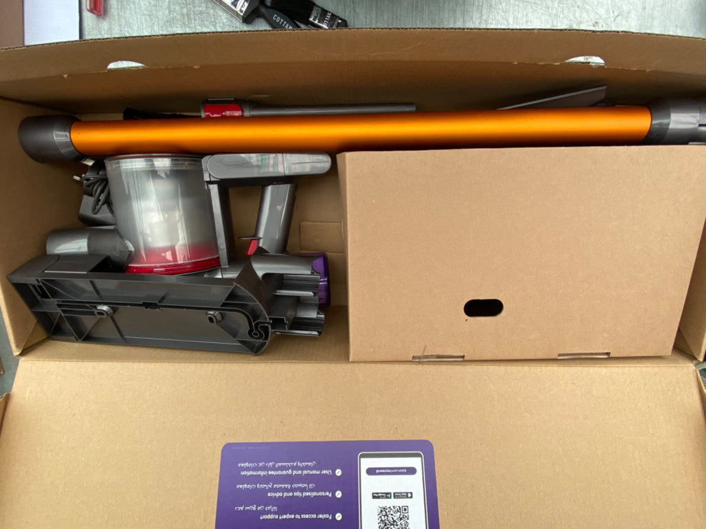 Dyson V8 Absolute Cordless Stick Vacuum Cleaner 476596-01 Orange 40 Min Runtime