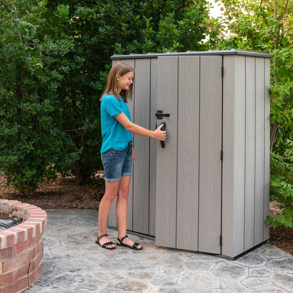 Lifetime Vertical Storage Shed 60457 1510L HDPE Grey Shelves Hooks Garden