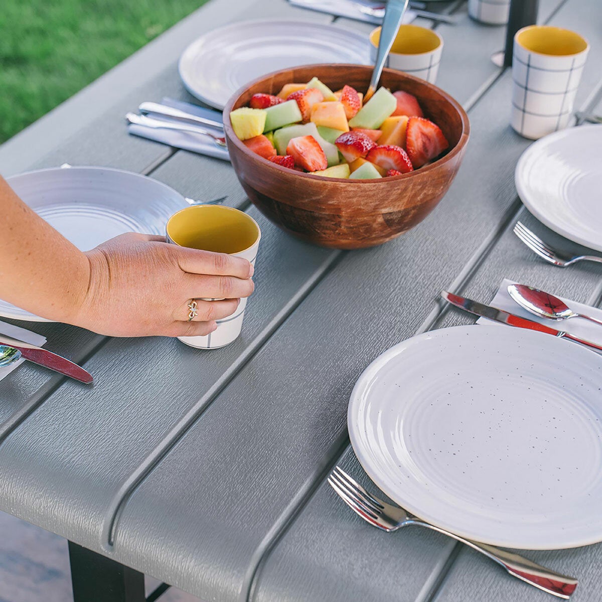 Lifetime 6ft (1.83m) Folding Picnic Table - Model 60481, 41kg, Grey