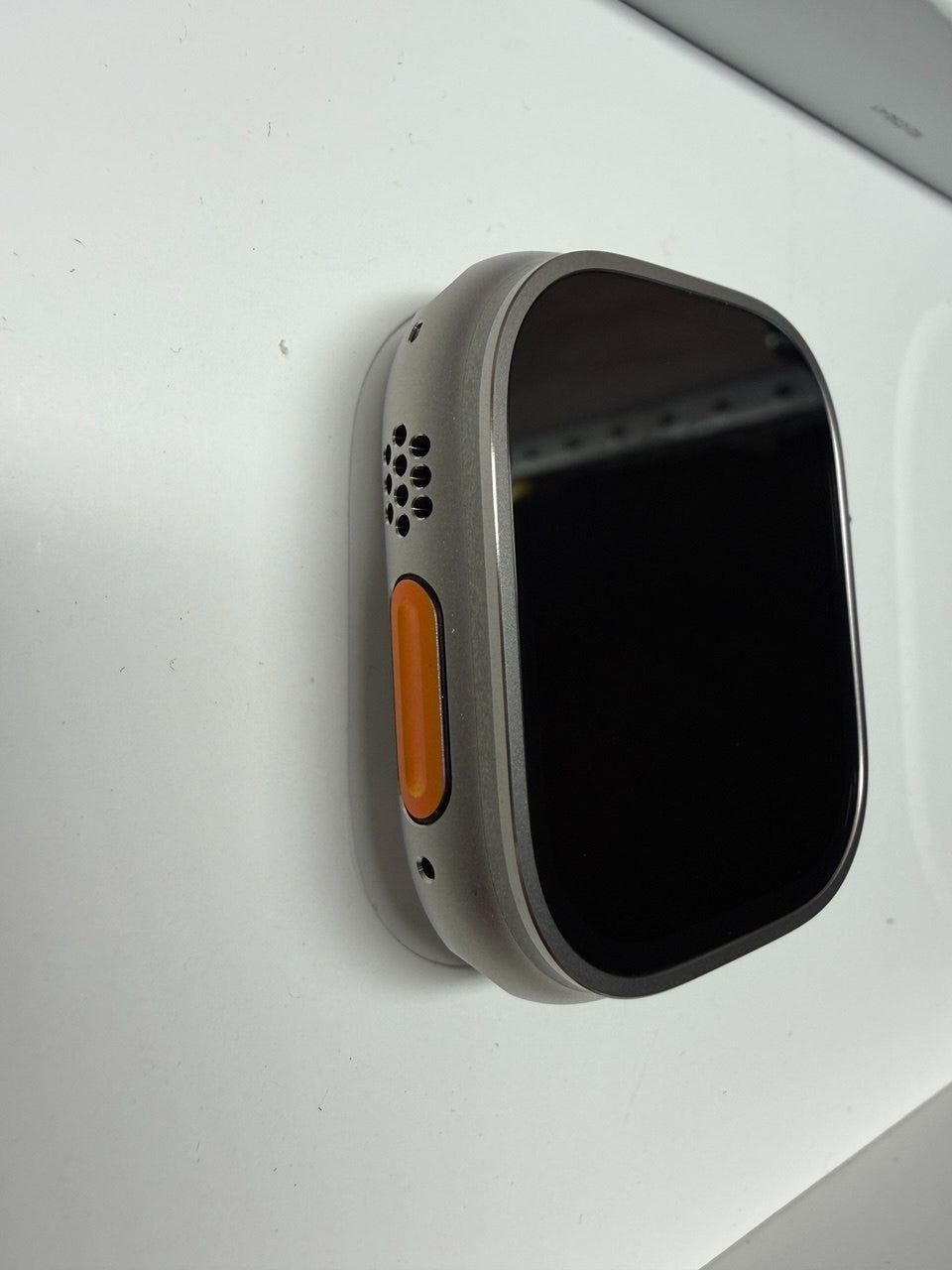 Apple Watch Ultra 2 GPS + Cellular 49mm Titanium Case Milanese Large MX5T3QA/A