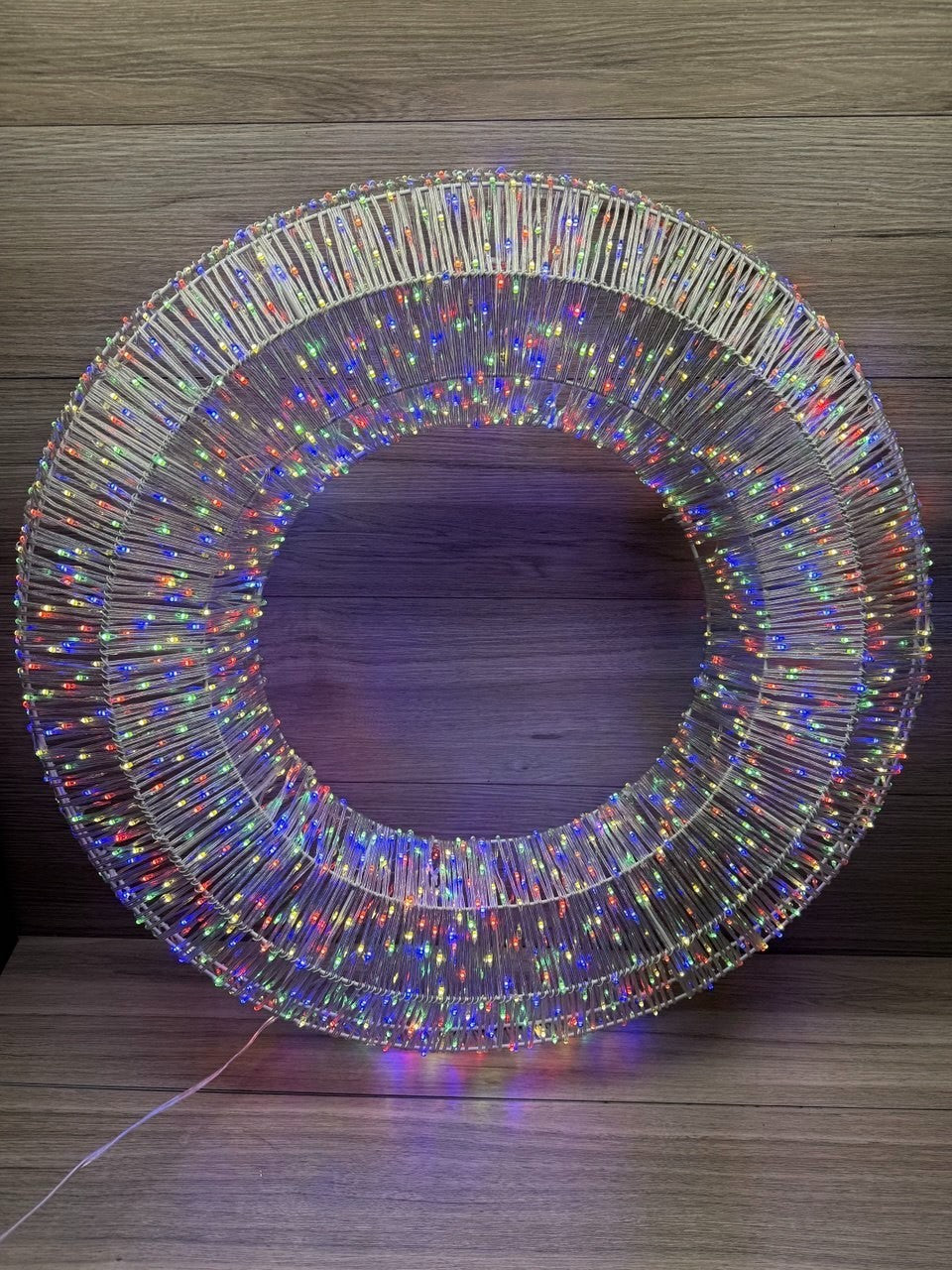 28 Inch Wreath with 1900 LED Lights Colour Warm White