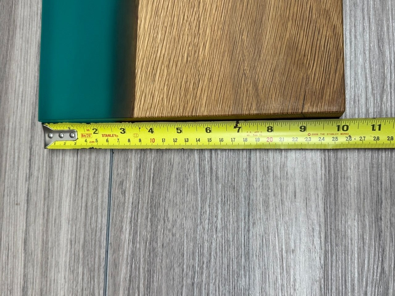 Handmade Oak & Resin chopping board LUEVA.ART