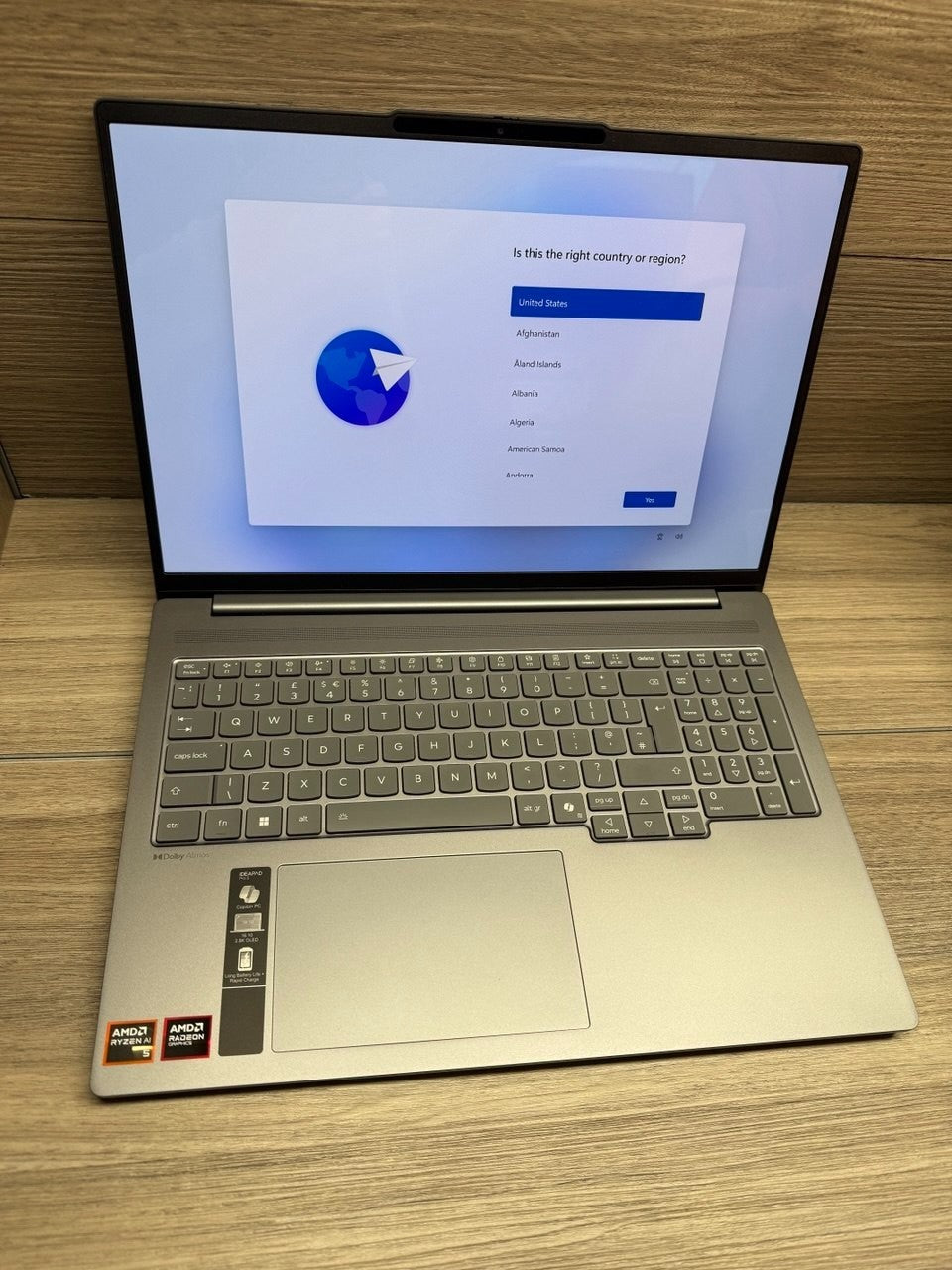 Lenovo IdeaPad Pro 5, Copilot+ PC  AMD AI 5, 24GB RAM 1TB SSD 83JN0023UK 16 Inch