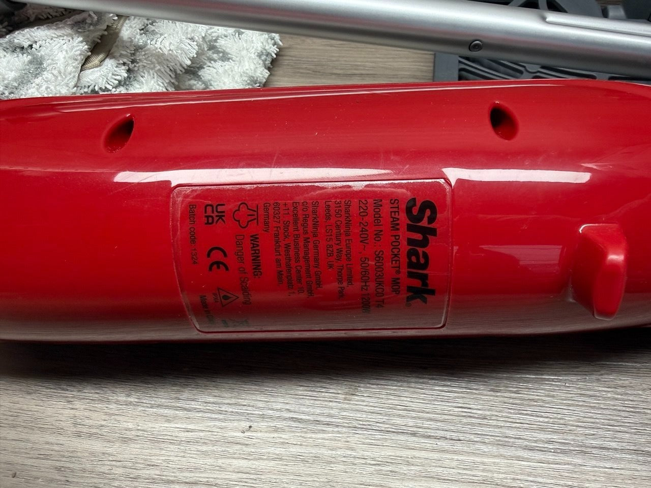 Shark Steam Mop Klik N’ Flip Smartonic Deluxe with 6 Dirt Grip Pads  * Used