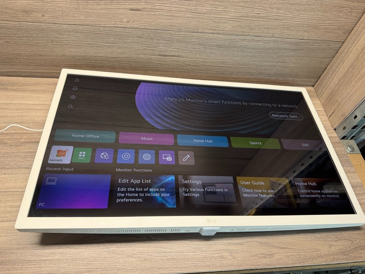 LG 32 Inch Full HD 60Hz IPS Smart Monitor, 32SR50F-W