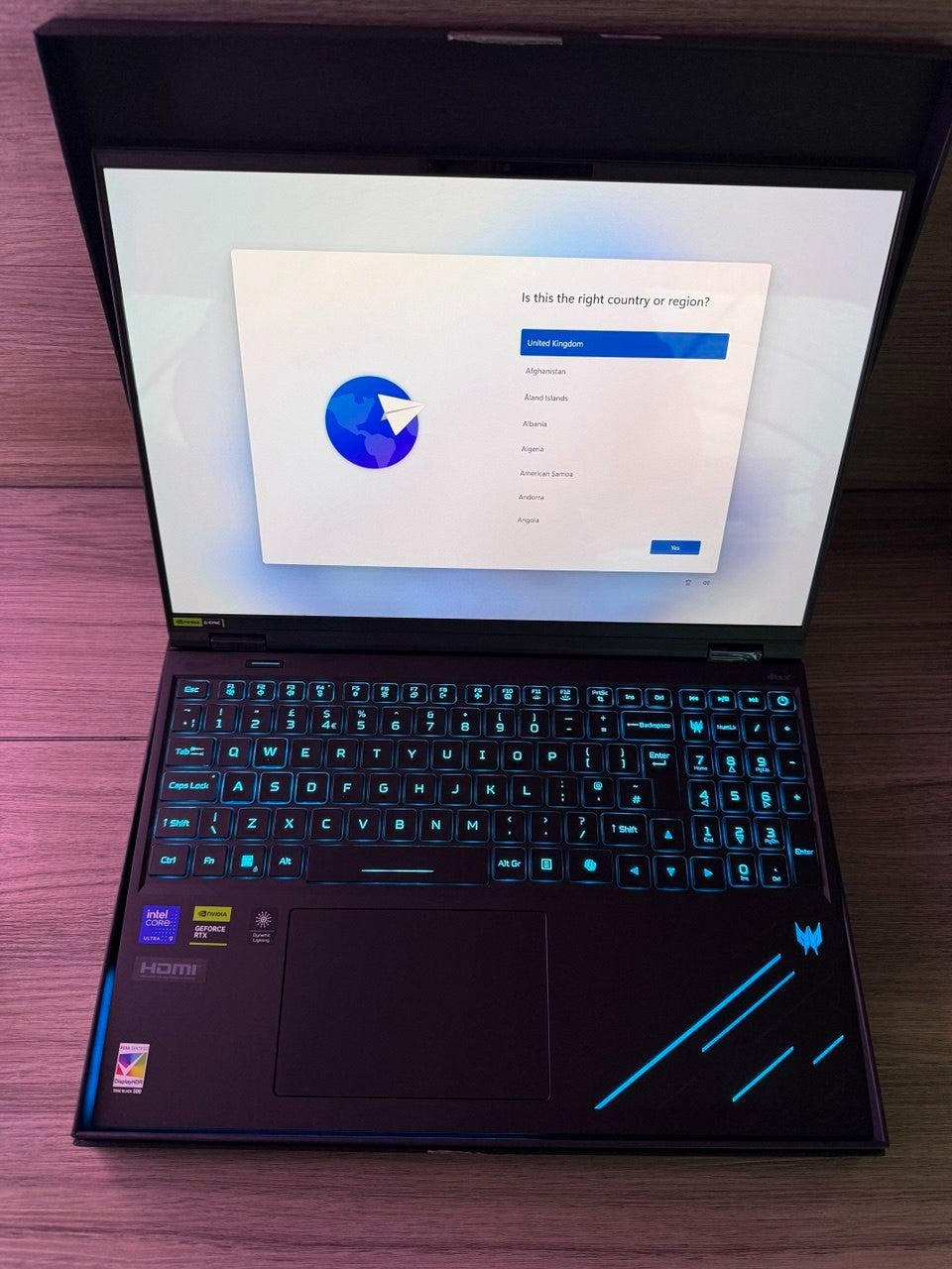 Acer Predator Helios 16 AI Ultra 9 64GB RAM 1TB SSD RTX 5090 Gaming NH.QW0EK.001