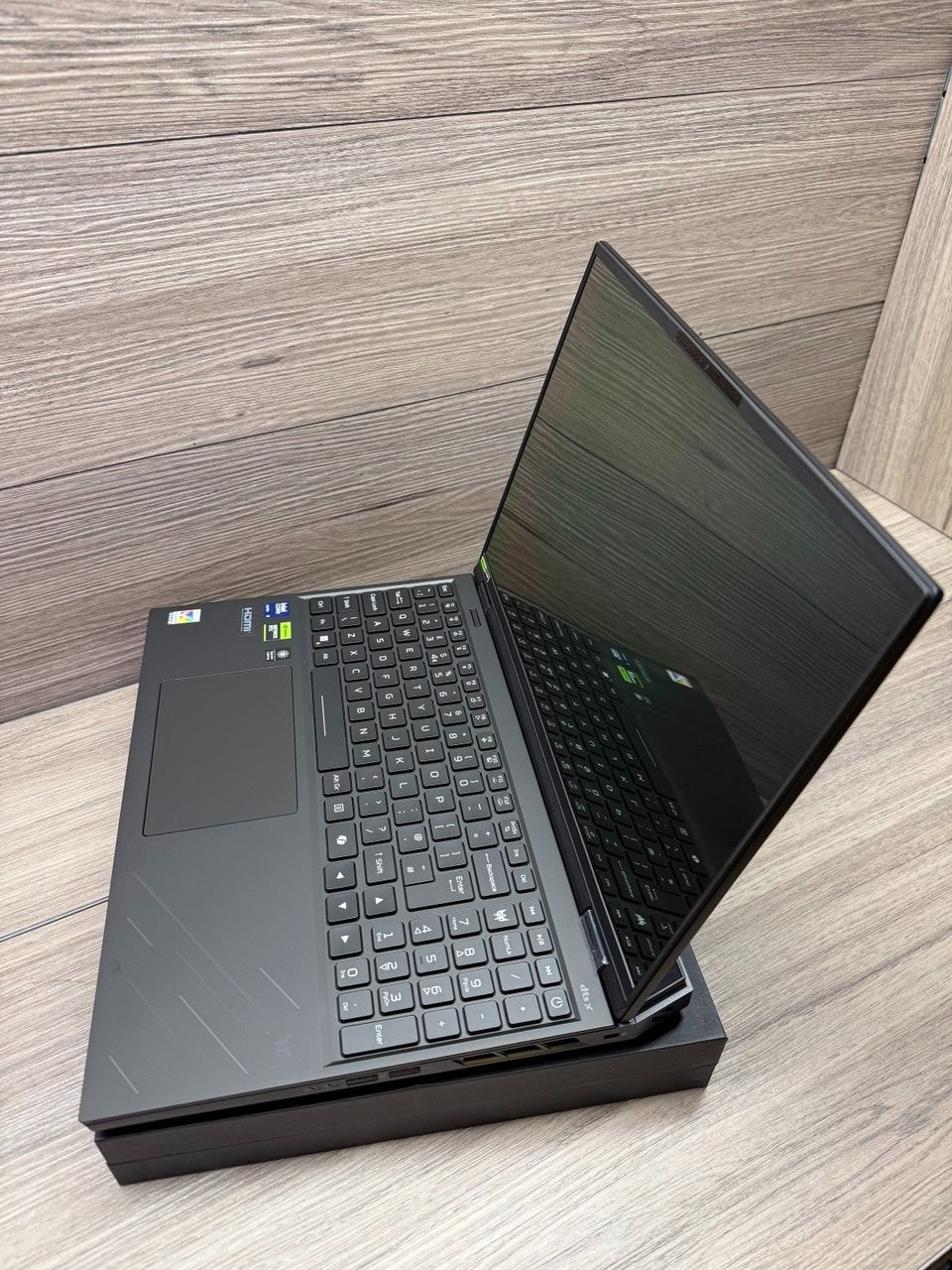 Acer Predator Helios 16 AI Ultra 9 64GB RAM 1TB SSD RTX 5090 Gaming NH.QW0EK.001