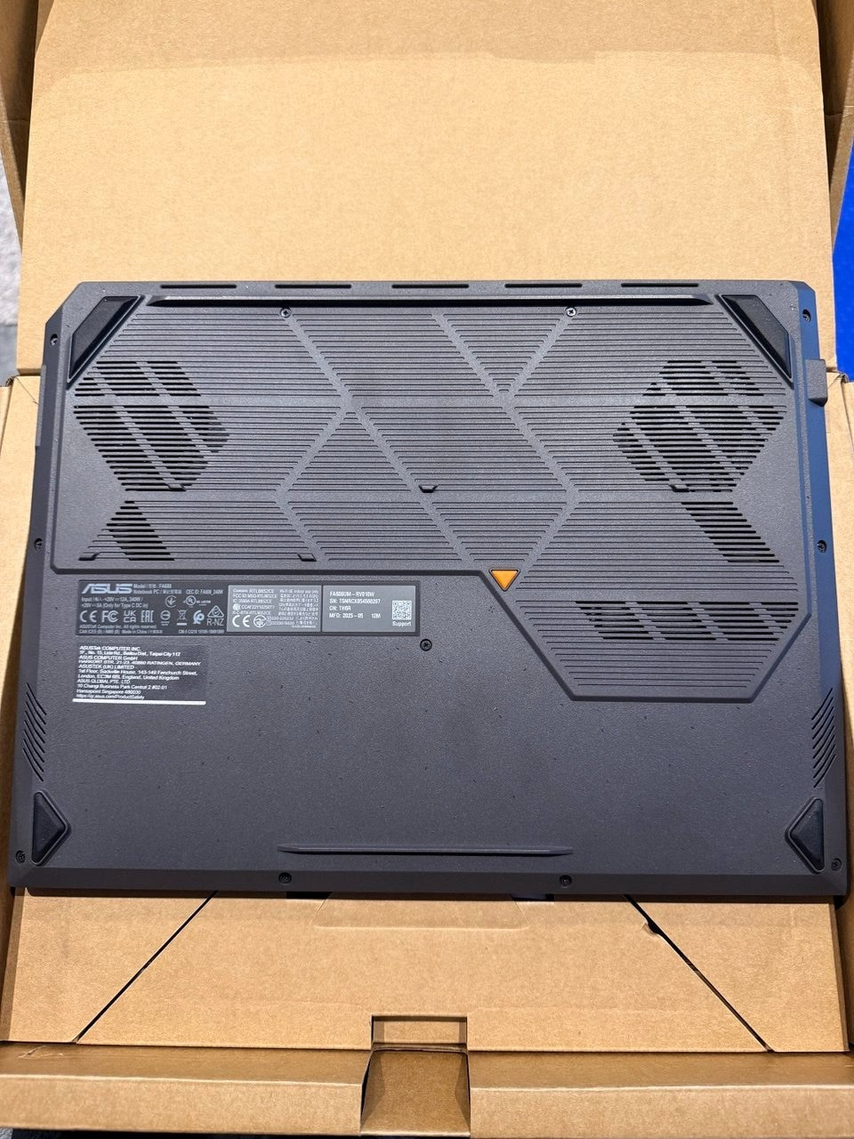 ASUS TUF A16 Ryzen 7 16GB RAM 1TB SSD  RTX 5060 16 Gaming Laptop FA608UM-RV010W