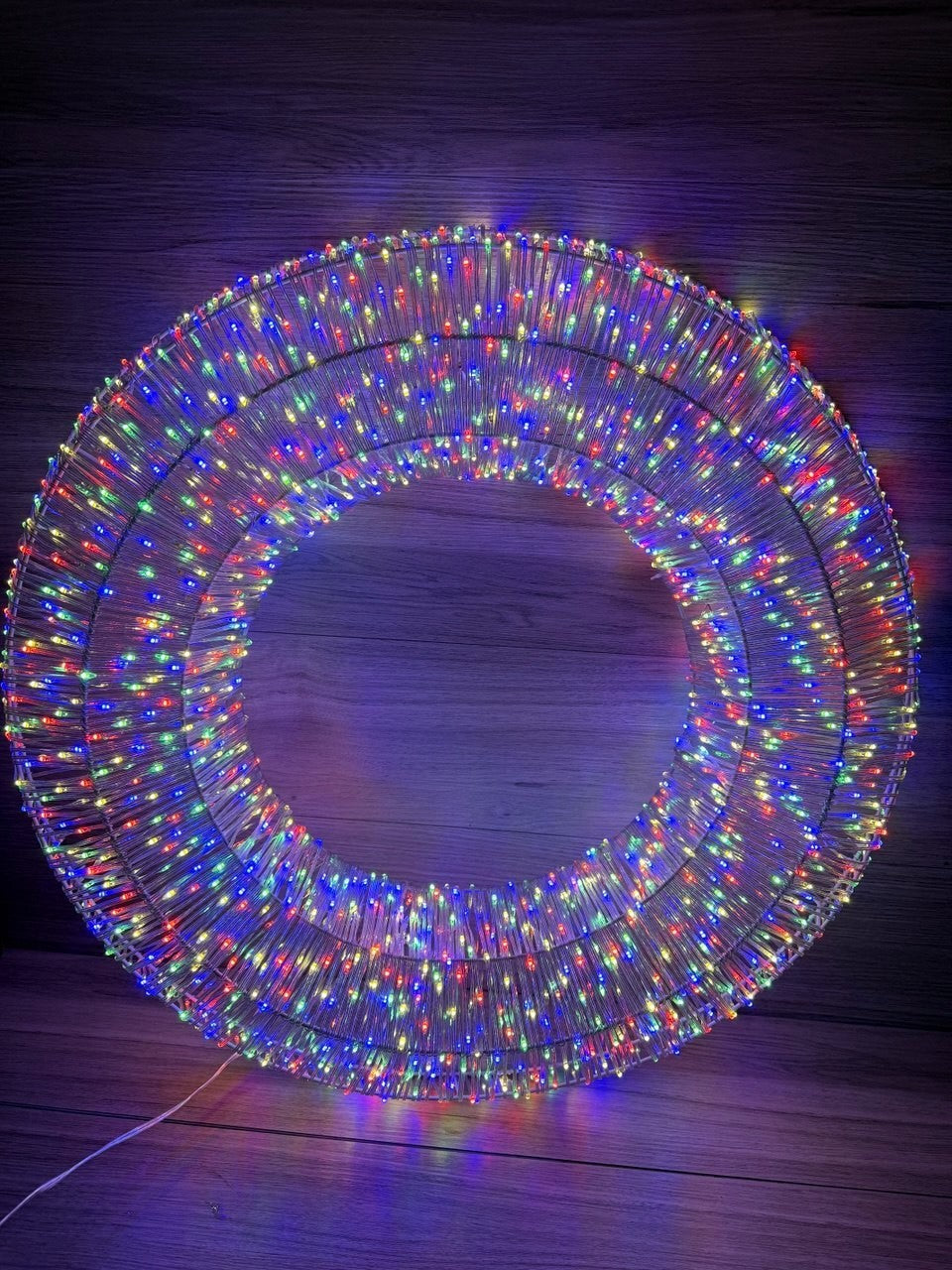 28 Inch Wreath with 1900 LED Lights Colour Warm White