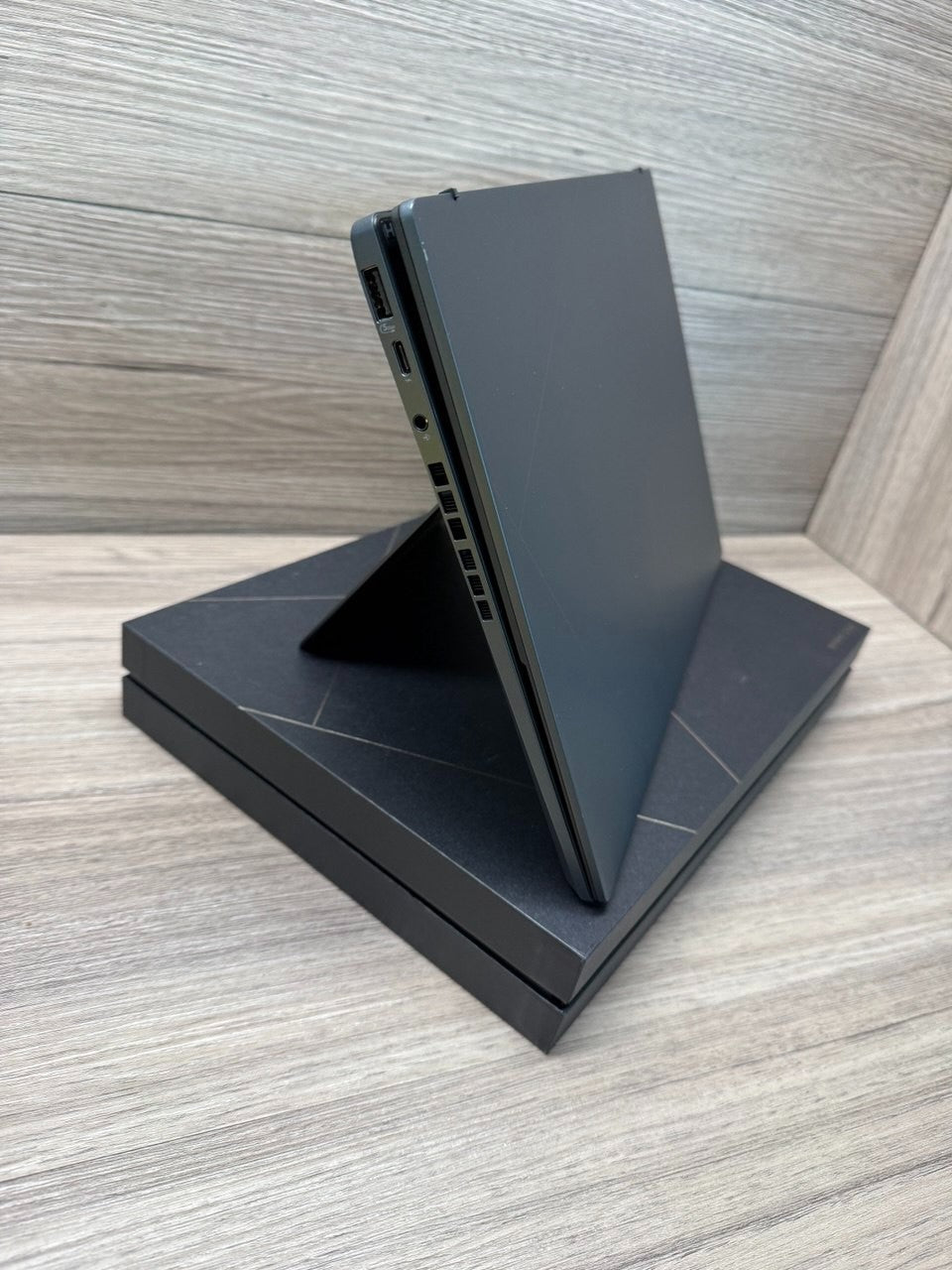 ASUS Zenbook DUO Dual Screen OLED 14" Laptop -Ultra 9, 2TB SSD, 32 GB RAM - Grey