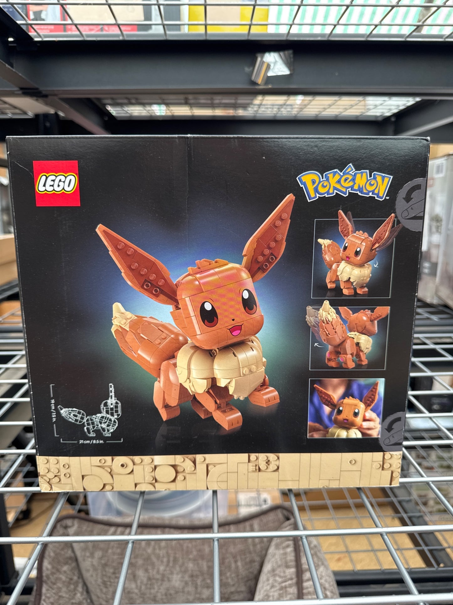 LEGO Pokémon Eevee Brick Figure Building Set 72151 587 Pieces Desk Decor 18+
