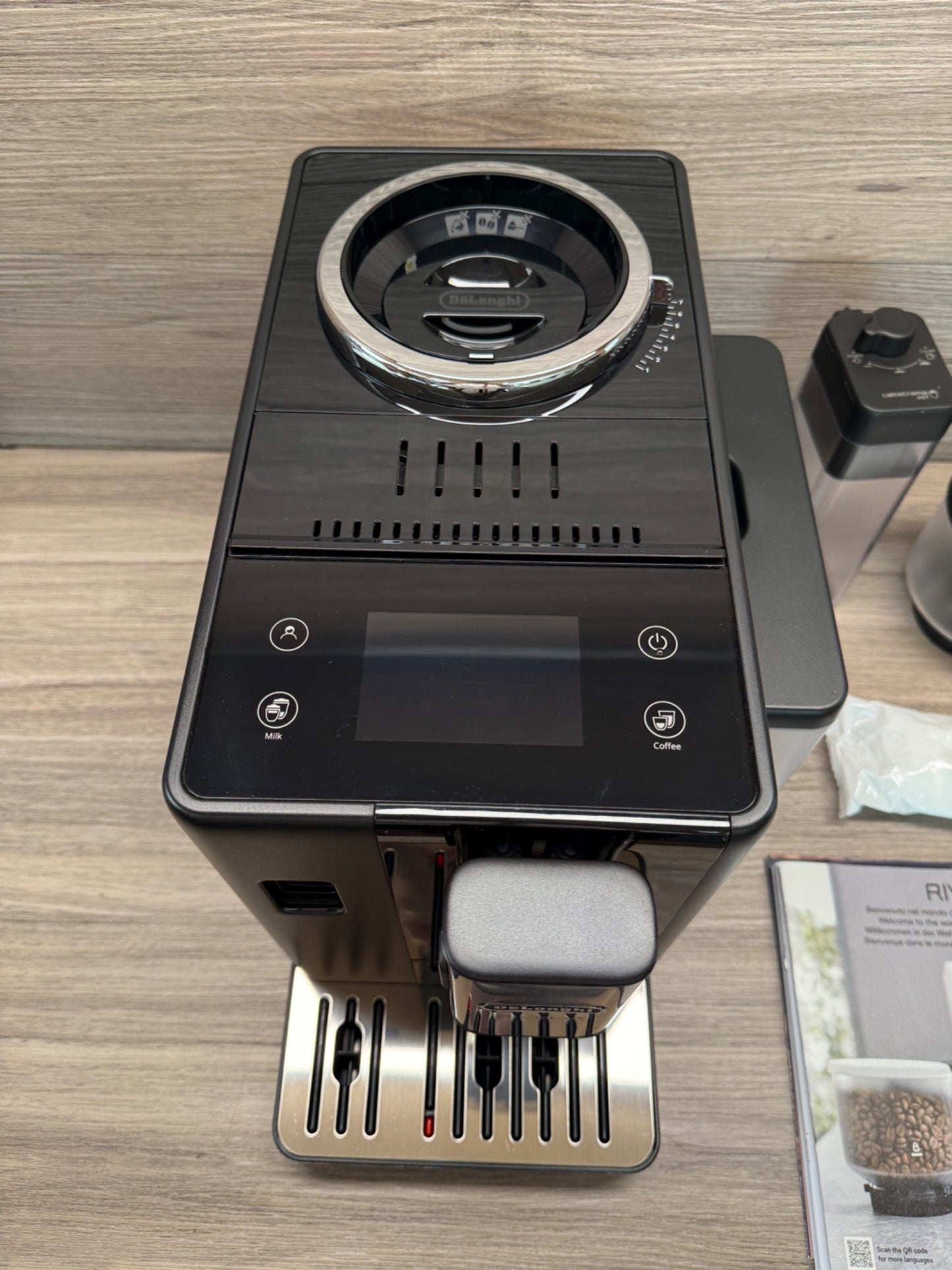 De'Longhi Rivelia Bean to Cup Coffee Machine EXAM440.55.B Black 19 Bar 1.4L