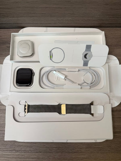 Apple Watch Series 10 GPS Cellular 46mm Titanium Smartwatch Natural Milanese S/M
