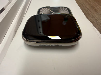 Apple Watch Series 10 GPS Cellular 46mm Titanium Smartwatch Natural Milanese S/M