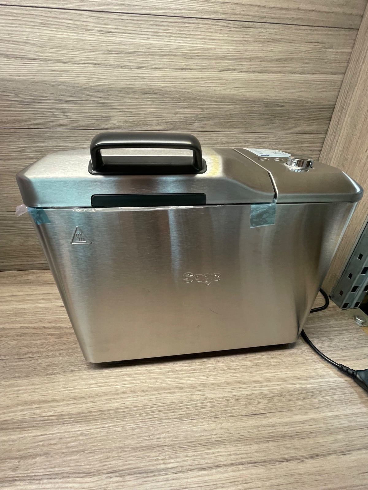 Sage Custom Loaf Pro Breadmaker BBM800BSS Stainless Steel Fruit Nut Dispenser