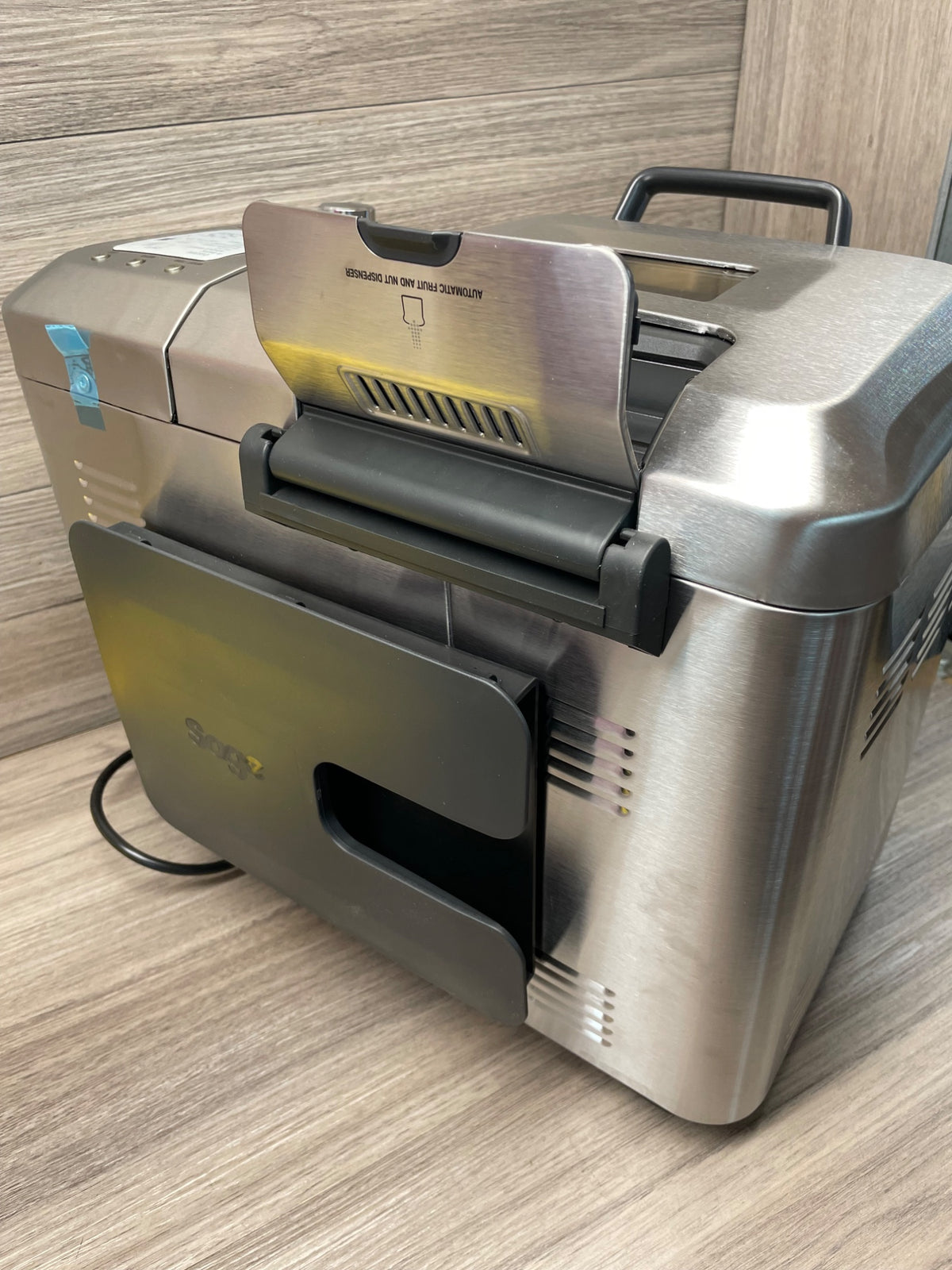 Sage Custom Loaf Pro Breadmaker BBM800BSS Stainless Steel Fruit Nut Dispenser