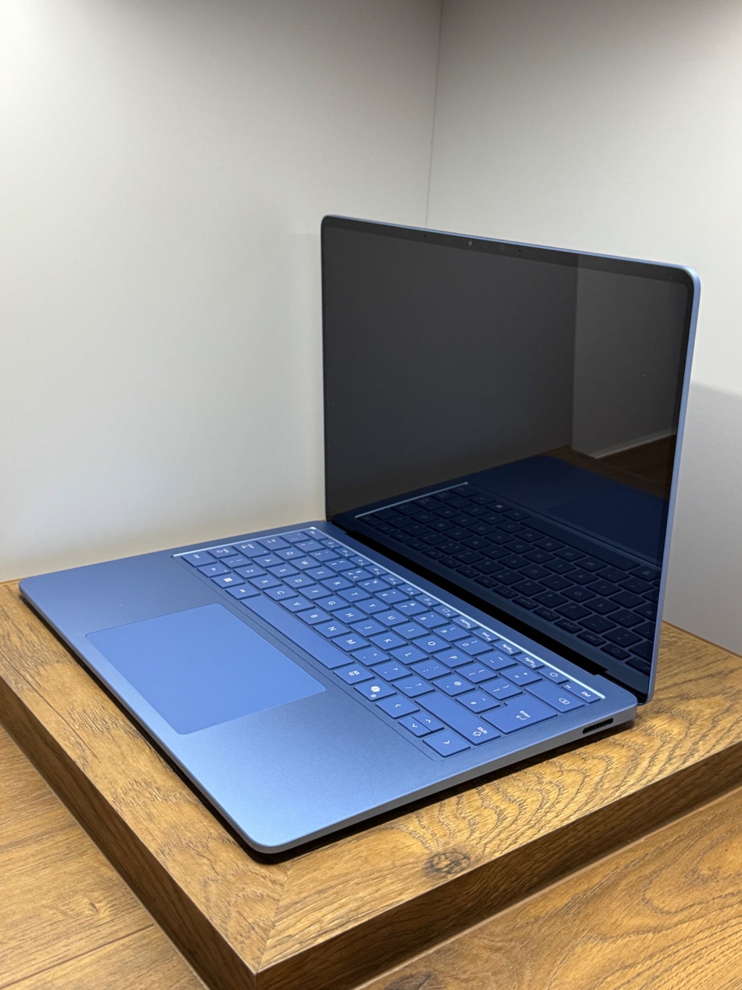 Microsoft Surface Laptop 7 Snapdragon X Elite 16GB 512GB 13.8" Sapphire VAT