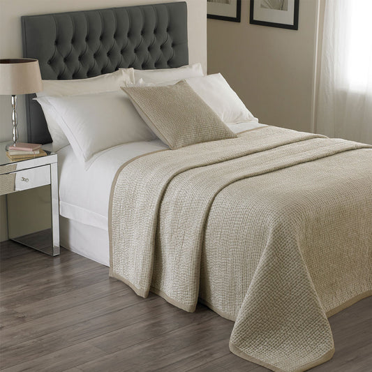 Paoletti Brooklands Quilted King Bedspread Champagne Velvet-Look 240 x 250cm