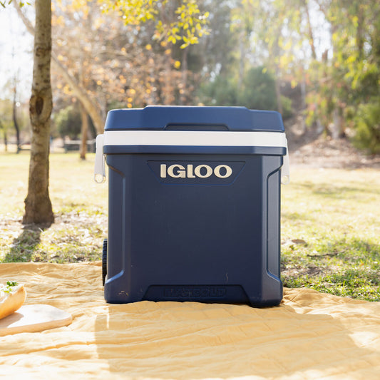 Igloo MaxCold 62QT Latitude Roller Cooler Navy 58 Litre Wheeled Camping Ice Box