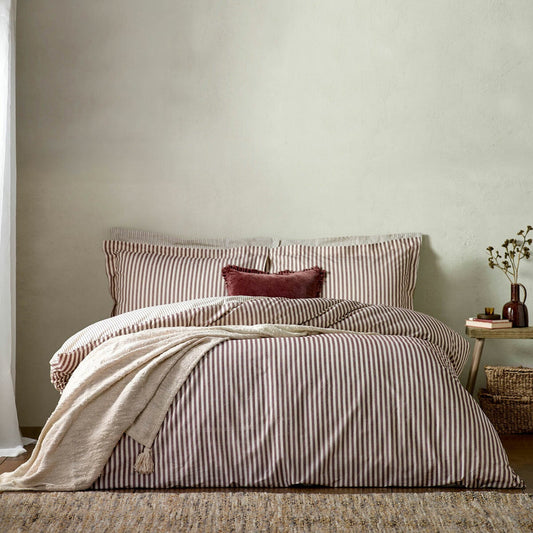 Yard Hebden Super King Duvet Cover Set 144TC 100% Cotton Beetroot Stripe