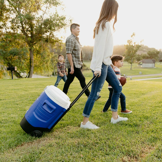 Igloo 5 Gallon Sport Rolling Cooler Water Dispenser Wheeled Outdoor Camping