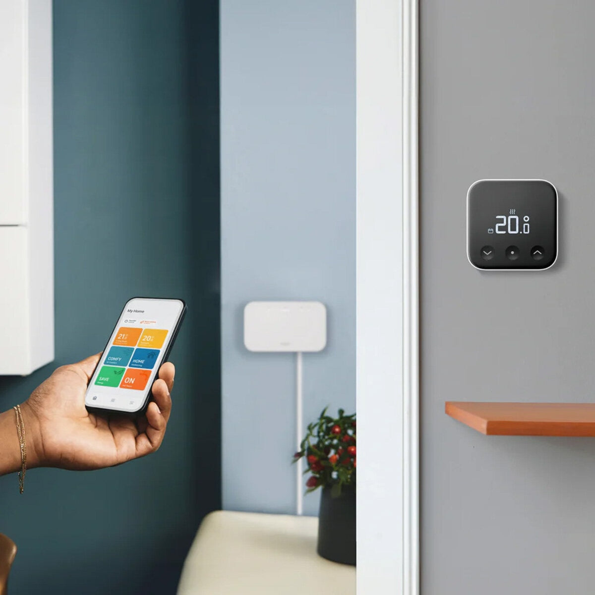 Tado Wireless Smart Thermostat Starter Kit & 2x Radiator Valves TRV White