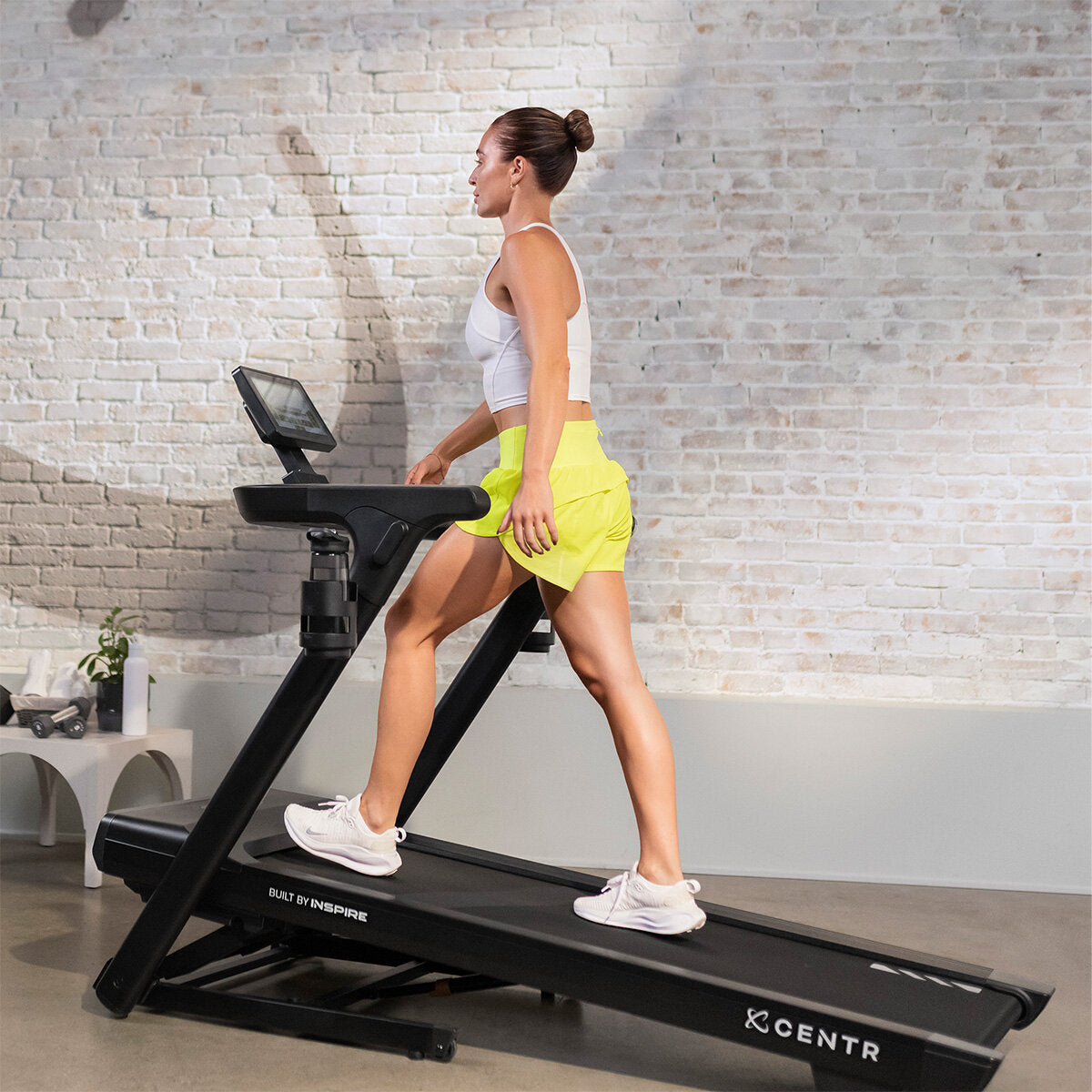 Centr Runr-S Folding Treadmill 3HP Motor 10mph 12% Incline Touchscreen Black