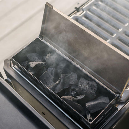 Masterbuilt Portable Charcoal BBQ Smoker with Cart 199sq in Lockable Lid