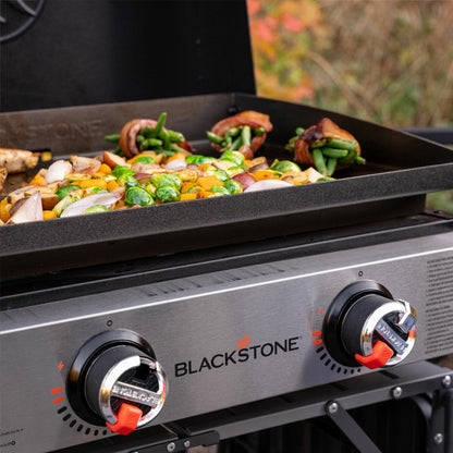 Blackstone 22" Table Top Gas Griddle 2144DK 2 Burner BBQ Grill With Hood Black